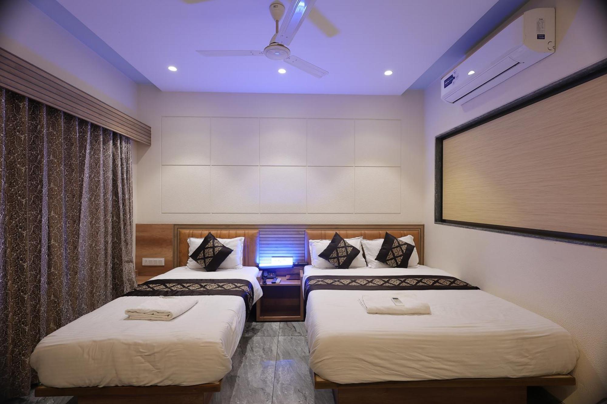Hotel Horizon & Restaurant Сурат Екстер'єр фото