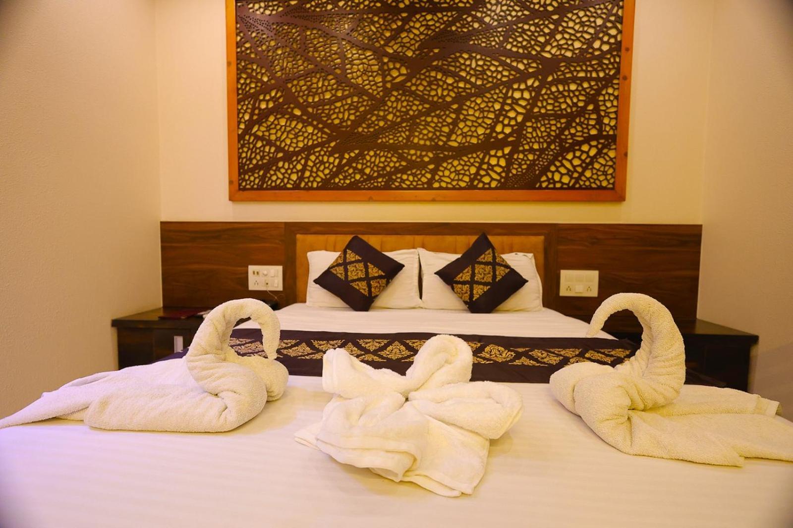 Hotel Horizon & Restaurant Сурат Екстер'єр фото