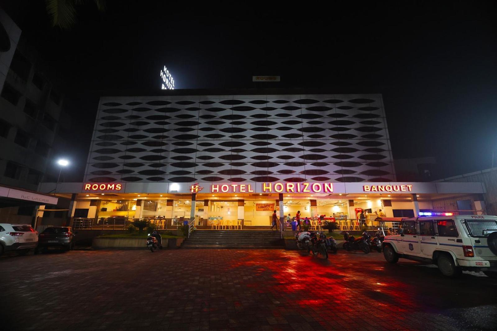 Hotel Horizon & Restaurant Сурат Екстер'єр фото